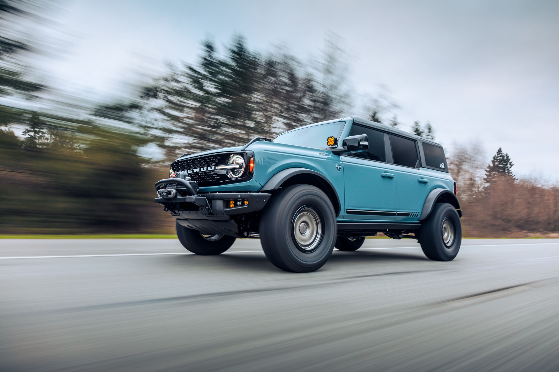 Ford Bronco in Cactus Grey